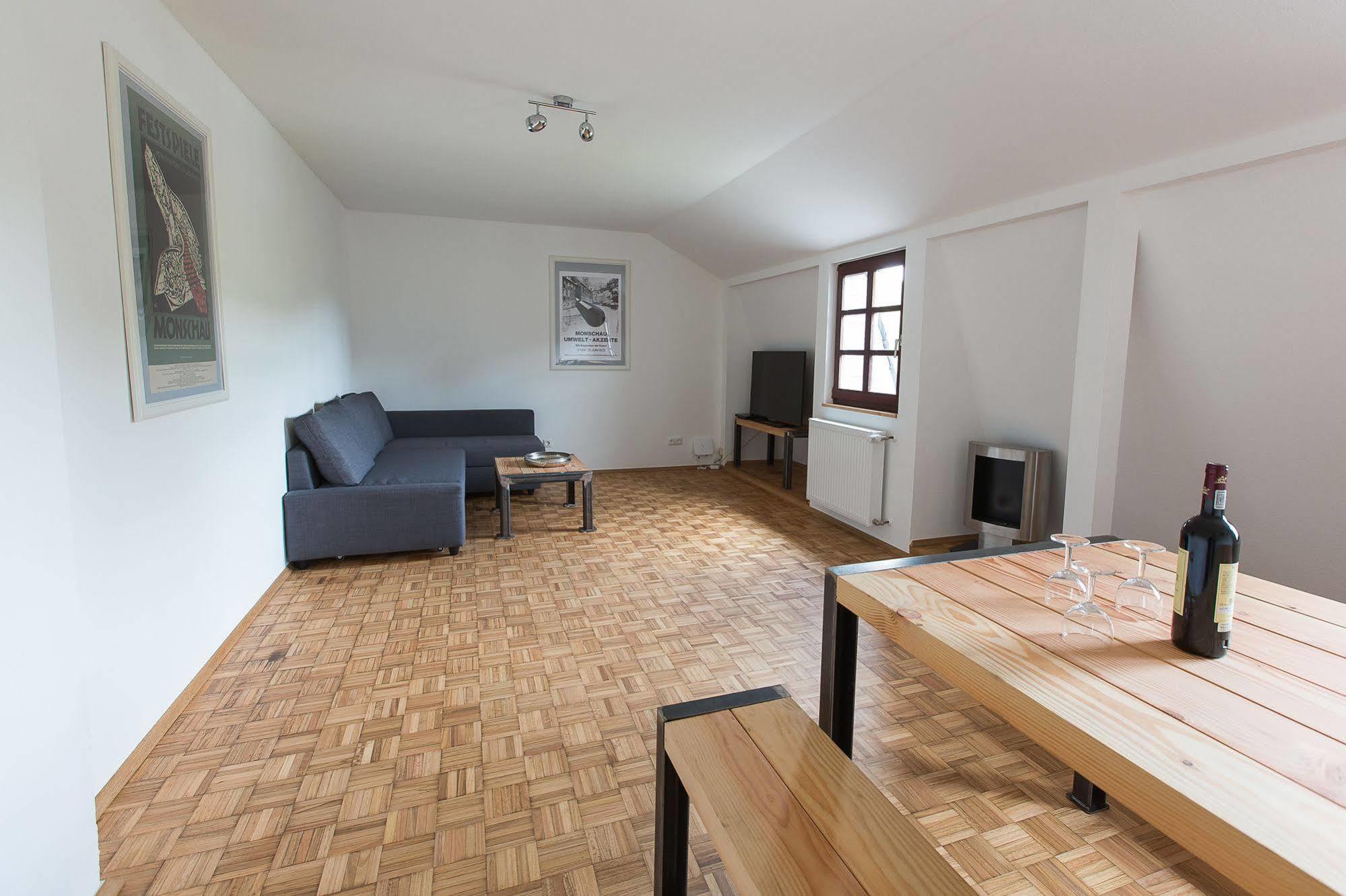 Felsenhaeuschen Apartment Моншау Екстериор снимка